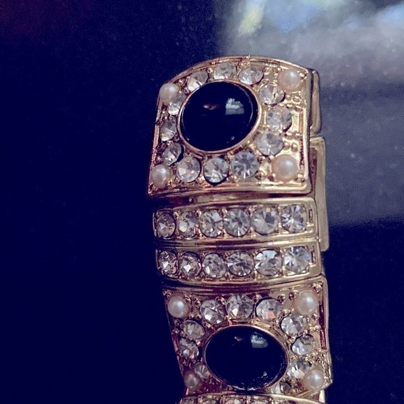 Amrita Singh Emma Stretch Cuff Jet Black.Jet black beads with crystal/pearls.NWT - Picture 6 of 9